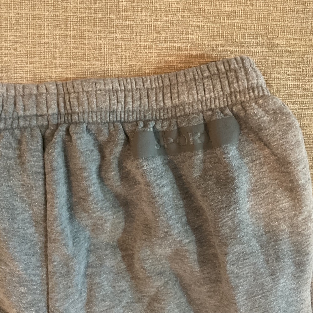 CLOTHING $5 - Picture 5 of 6